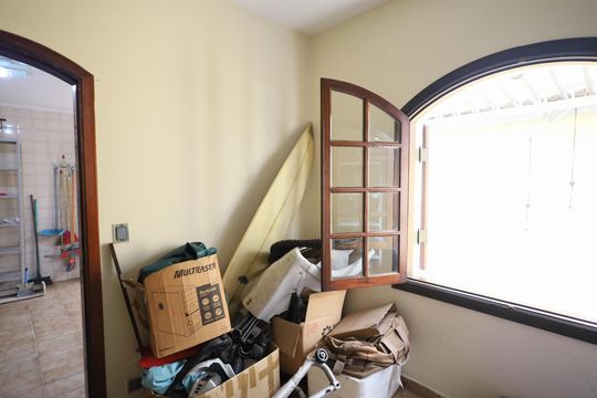 Quarto de Serviço de casa à venda com 5 quartos, 320m² em Adalgisa, São Paulo