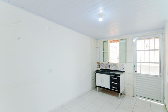 Cozinha  de casa para alugar com 1 quarto, 45m² em Parque Mikail, Guarulhos