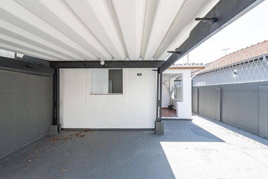 Garagem de casa para alugar com 2 quartos, 85m² em Vila Brasilio Machado, São Paulo