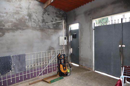 Garagem de casa à venda com 5 quartos, 86m² em Jardim Ipanema(zona Leste), São Paulo