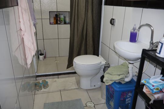 Banheiro 2 de casa à venda com 5 quartos, 86m² em Jardim Ipanema(zona Leste), São Paulo
