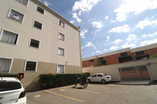 Plaquinha de apartamento para alugar com 2 quartos, 55m² em Brasil, Uberlândia
