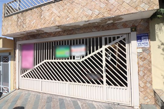 Fachada de casa à venda com 3 quartos, 180m² em Vila Jupiter, São Bernardo do Campo