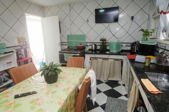 Cozinha de casa para alugar com 2 quartos, 94m² em Santíssimo, Rio de Janeiro