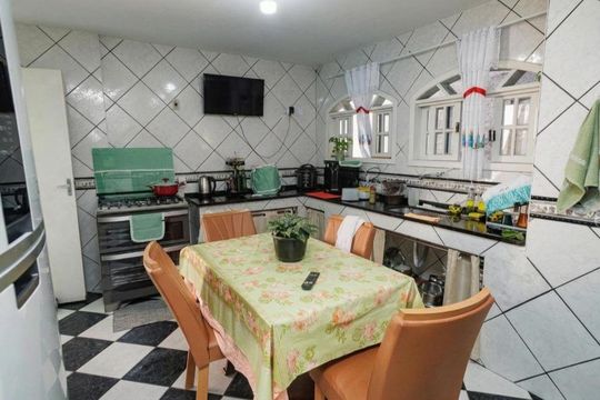 Casa para alugar com 2 quartos, 94m² em Santíssimo, Rio de Janeiro
