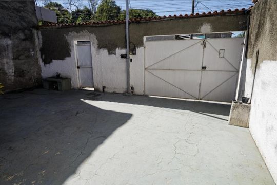 Garagem de casa para alugar com 2 quartos, 94m² em Santíssimo, Rio de Janeiro