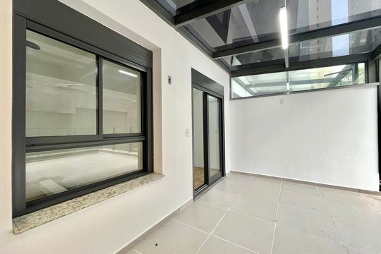 Varanda da Suíte de apartamento para alugar com 2 quartos, 120m² em Vila Clementino, São Paulo