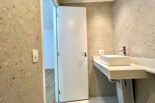 Banheiro Corredor de apartamento para alugar com 2 quartos, 120m² em Vila Clementino, São Paulo