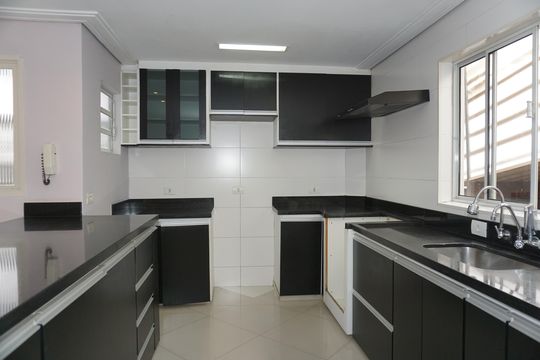 Cozinha de casa para alugar com 3 quartos, 100m² em Chácaras São Marcos, Embu das Artes