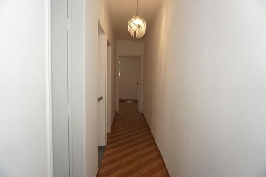 Corredor de casa para alugar com 3 quartos, 100m² em Chácaras São Marcos, Embu das Artes