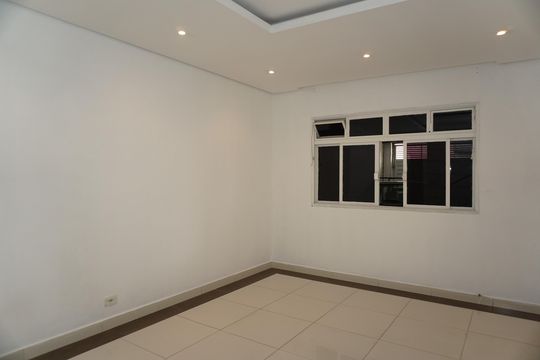 Sala de casa para alugar com 3 quartos, 100m² em Chácaras São Marcos, Embu das Artes
