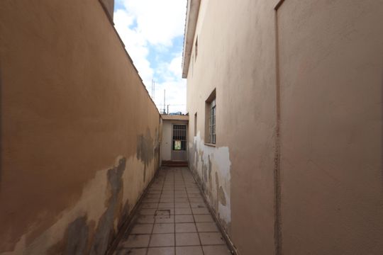 Corredor Lateral de casa para alugar com 2 quartos, 150m² em Vila Mendes, São Paulo