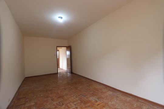 Quarto 2 de casa para alugar com 2 quartos, 150m² em Vila Mendes, São Paulo