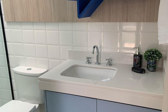 Banheiro de casa de condomínio à venda com 3 quartos, 130m² em Parque Taquaral, Campinas