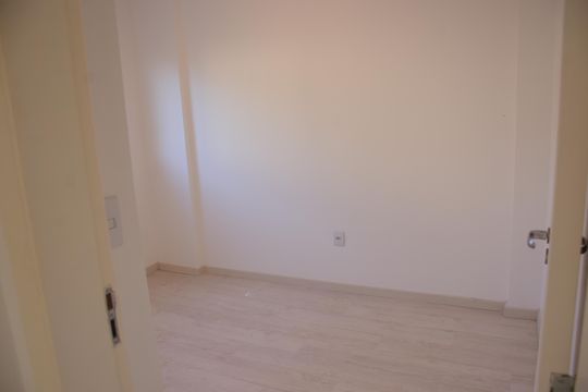 Quarto 1 de apartamento para alugar com 3 quartos, 68m² em Vila Vista Alegre, Cachoeirinha