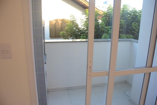 Sacada de apartamento para alugar com 3 quartos, 68m² em Vila Vista Alegre, Cachoeirinha