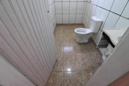 Banheiro de casa para alugar com 1 quarto, 50m² em Ipiranga, Ribeirão Preto