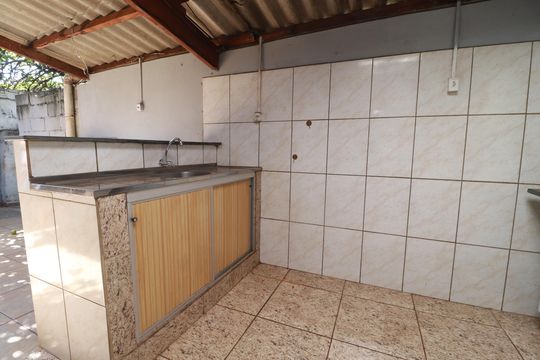 Cozinha de casa para alugar com 1 quarto, 50m² em Ipiranga, Ribeirão Preto