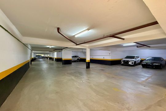 Garagem de apartamento à venda com 1 quarto, 44m² em Brooklin, São Paulo