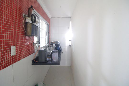 Cozinha do escritório de casa à venda com 2 quartos, 260m² em Sítio Cocaia, São Paulo