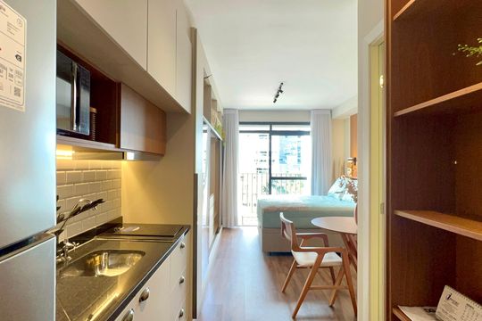 Cozinha de kitnet/studio para alugar com 1 quarto, 25m² em Pinheiros, São Paulo