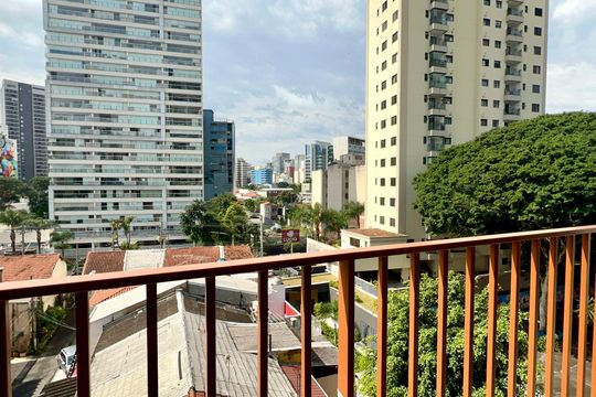 Varanda de kitnet/studio para alugar com 1 quarto, 25m² em Pinheiros, São Paulo