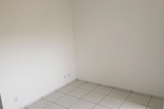 Quarto de apartamento à venda com 2 quartos, 60m² em Jardim Guilhermino, Guarulhos