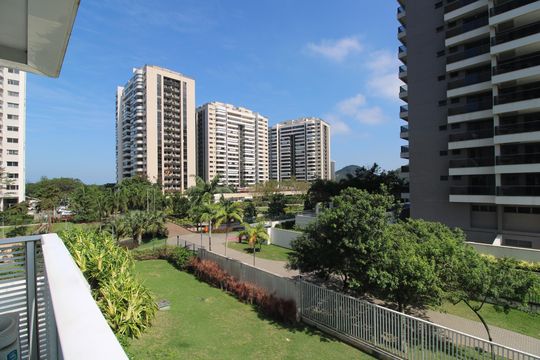 Sala - Varanda de apartamento para alugar com 2 quartos, 79m² em Barra Olímpica, Rio de Janeiro