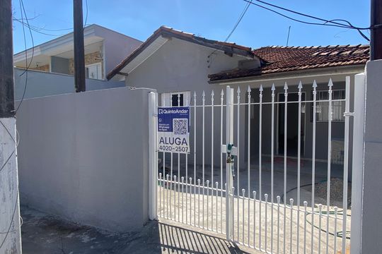 Fachada - Placa de casa para alugar com 3 quartos, 88m² em Umuarama, Osasco