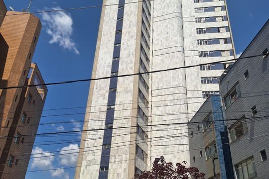 Apartamento à venda com 2 quartos, 85m² em Santo Antônio, Belo Horizonte