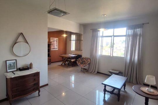 Apartamento à venda com 2 quartos, 85m² em Santo Antônio, Belo Horizonte