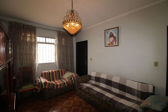 Casa à venda com 3 quartos, 280m² em Jardim São Paulo, São Paulo