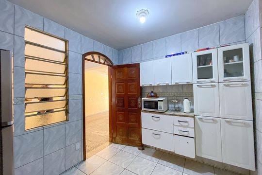 Casa à venda com 3 quartos, 360m² em Eldorado, Contagem