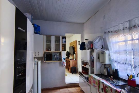 Cozinha de casa à venda com 2 quartos, 90m² em Conjunto Habitacional Parque da Floresta, Campinas
