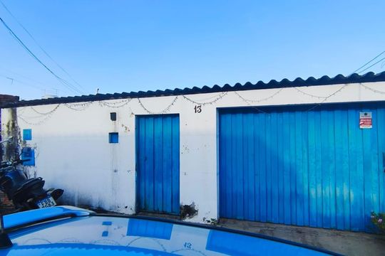 Fachada de casa à venda com 2 quartos, 90m² em Conjunto Habitacional Parque da Floresta, Campinas