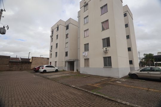 Fachada do bloco de apartamento à venda com 2 quartos, 47m² em Mato Grande, Canoas