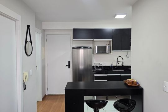 Sala  de apartamento à venda com 2 quartos, 36m² em Vila das Bandeiras, Guarulhos