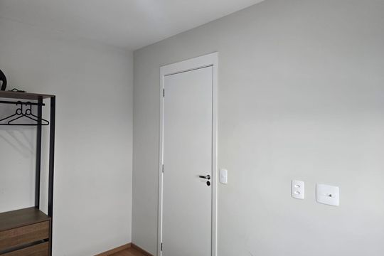 Quarto 01 de apartamento à venda com 2 quartos, 36m² em Vila das Bandeiras, Guarulhos