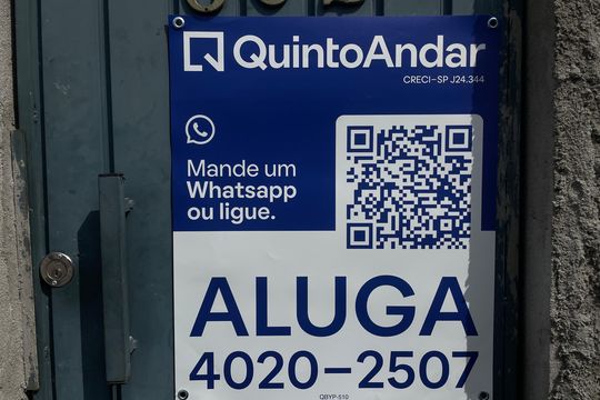 Placa  de casa para alugar com 2 quartos, 60m² em Conjunto Residencial José Bonifácio, São Paulo