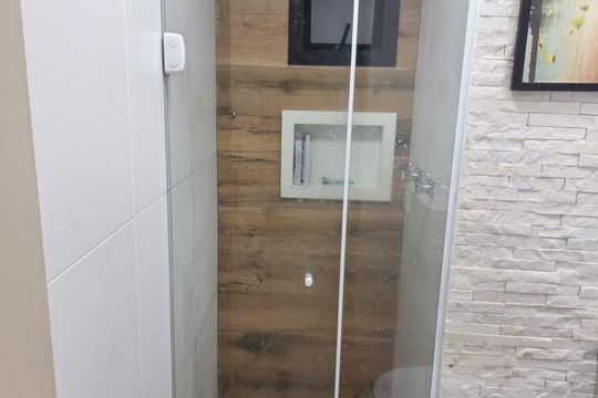 Banheiro de apartamento à venda com 2 quartos, 66m² em Vila Pirituba, São Paulo
