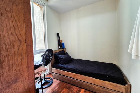 Quarto da Área de Serviço de apartamento à venda com 3 quartos, 190m² em Higienópolis, São Paulo