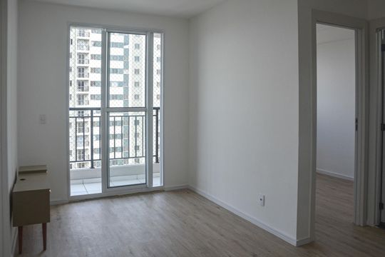 Sala de apartamento para alugar com 2 quartos, 40m² em Centro, Guarulhos