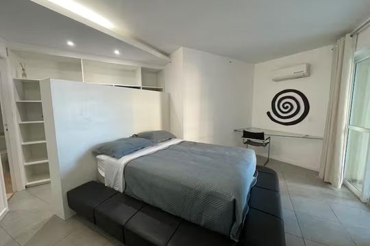 Quarto de apartamento para alugar com 1 quarto, 50m² em Recreio dos Bandeirantes, Rio de Janeiro