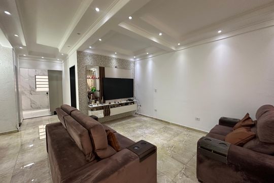 Casa à venda com 3 quartos, 308m² em Jardim Julio, Barueri