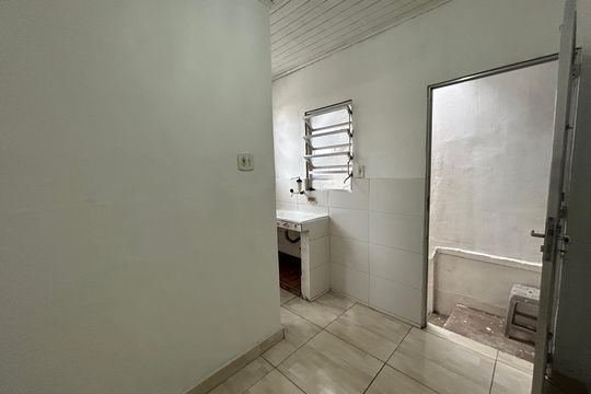 Cozinha de casa para alugar com 1 quarto, 40m² em Cascadura, Rio de Janeiro