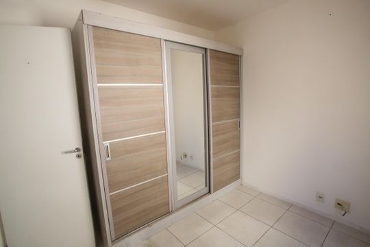 Quarto 2 de apartamento para alugar com 3 quartos, 76m² em Taquara, Rio de Janeiro