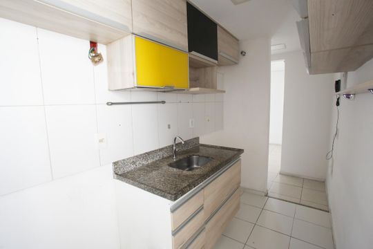 Cozinha de apartamento para alugar com 3 quartos, 76m² em Taquara, Rio de Janeiro