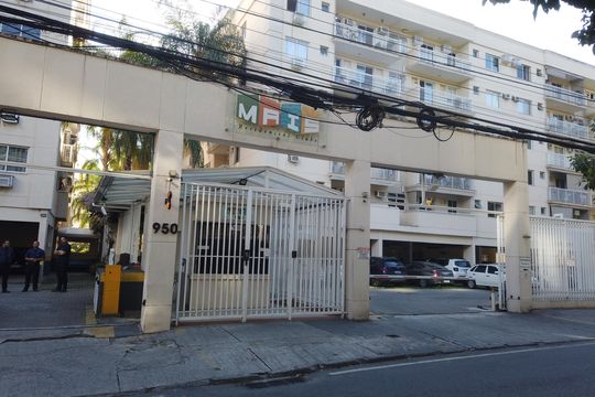 Fachada de apartamento para alugar com 3 quartos, 76m² em Taquara, Rio de Janeiro