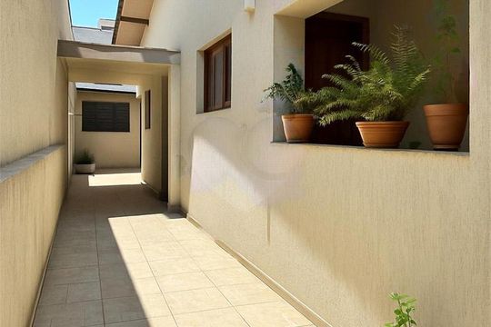 Casa à venda com 3 quartos, 120m² em Parque Peruche, São Paulo