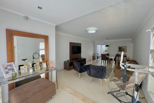 Sala de casa à venda com 3 quartos, 300m² em Vila Progresso, Guarulhos